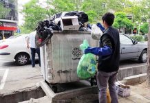 Migliaia di raccoglitori di rifiuti sono un segno dei fallimenti del regime clericale iraniano