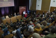 Una conferenza a Parigi indica nel cambio di regime in Iran la soluzione per l’instabilità del Medio Oriente