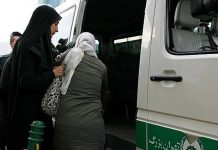 La legge iraniana sull’Hijab diventa una battaglia disperata del regime per preservare il suo potere