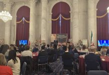 Senatori statunitensi ed esperti di sicurezza nazionale sostengono la resistenza iraniana in un evento bipartisan al Senato