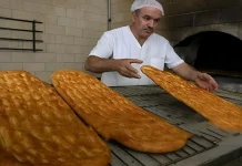 L’economia iraniana crolla dalla tavola alle tipografie