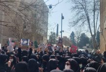 Rivolte studentesche e collasso economico convergono contro la dittatura clericale iraniana
