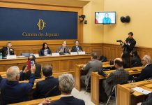 Il Parlamento italiano ospita una conferenza con Maryam Rajavi per condannare le esecuzioni in Iran e sostenere il CNRI