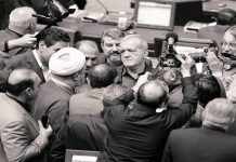 L’ordine di unità di Mojtaba si ritorce contro, mentre la crisi economica iraniana si acuisce e la magistratura avverte dei possibili disordini